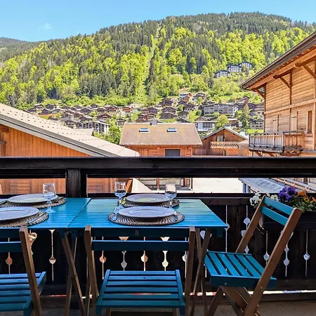 Morzine Central Apartment Chalet *